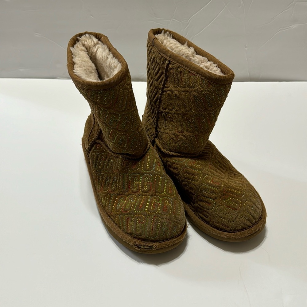 Ugg kids boots